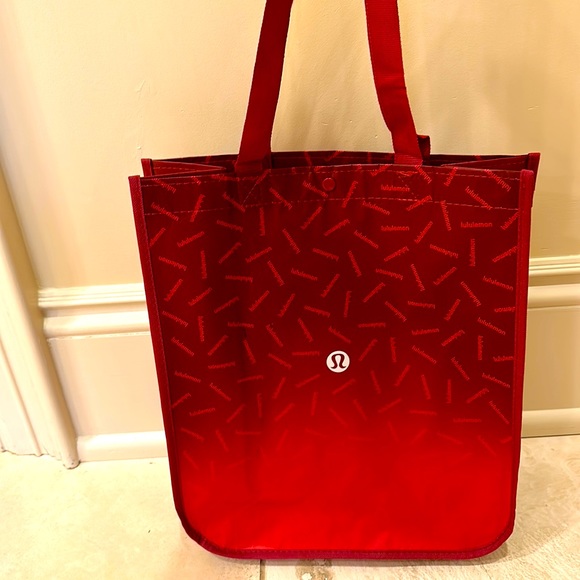 lululemon athletica Bags Lululemon Reusable Red And White Ombr Tote